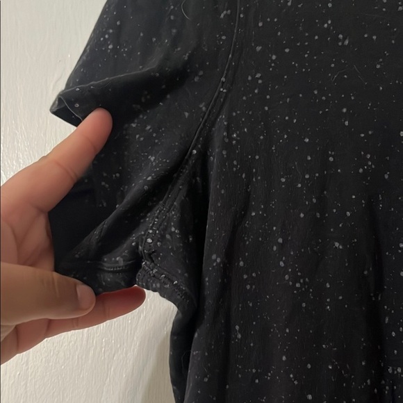 Lululemon shirt - Picture 6 of 6